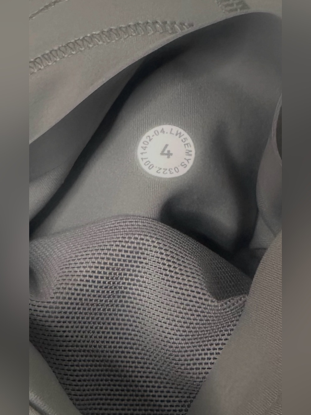 NWT Lululemon Athletica Base Pace HR Tight 25” Reflective Gray Size 4 - Picture 9 of 9